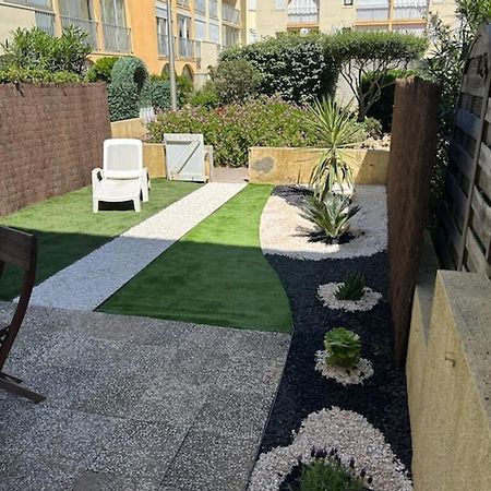 Appartement T2 Avec Son Rez De Jardin De 40 M2 5 Couchages 250M De La Plage Et 15Km De L'Arena Narbonne-Plage Kültér fotó