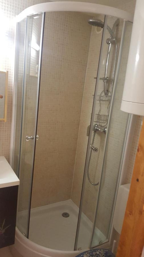 Appartement T2 Avec Son Rez De Jardin De 40 M2 5 Couchages 250M De La Plage Et 15Km De L'Arena Narbonne-Plage Kültér fotó